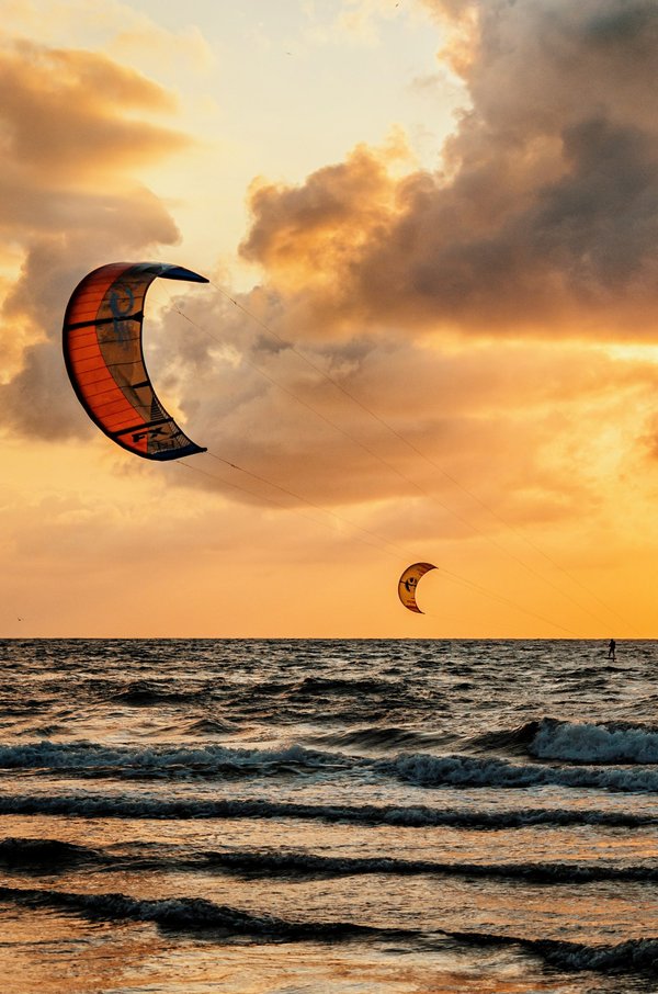 Quels sont les meilleurs spots pour faire du kitesurf sur la plage de Tarifa, Espagne?